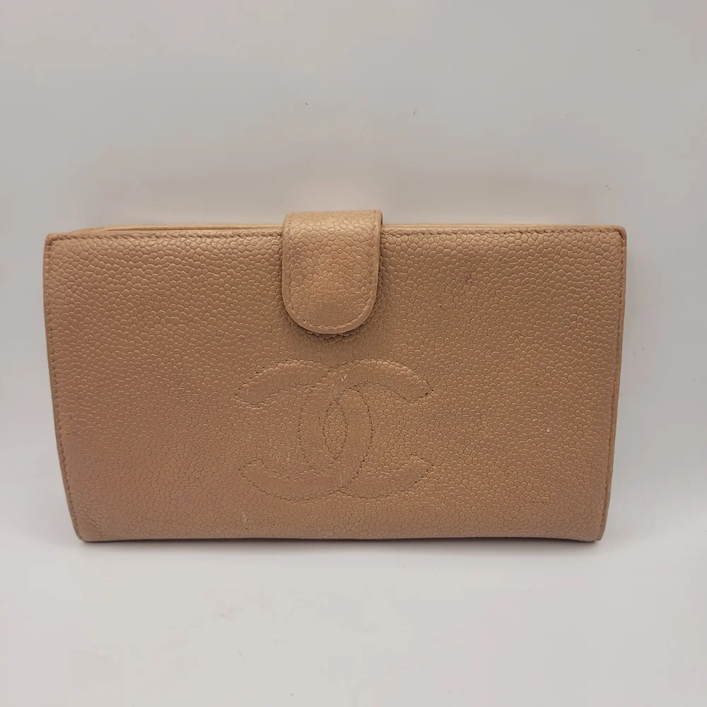 Chanel Caviar Leather CC Logo Wallet